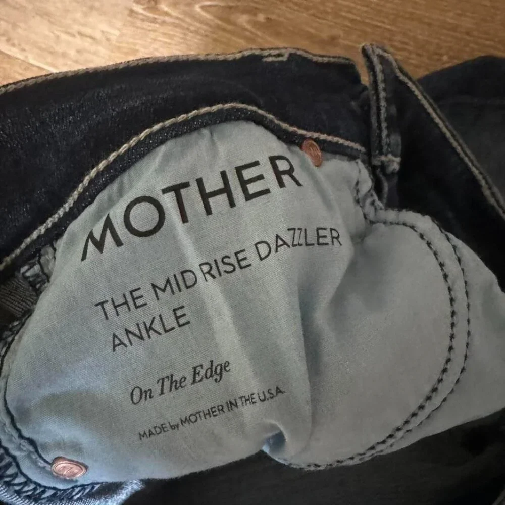 MOTHER The Mid Rise Dazzler Ankle Size 24‎